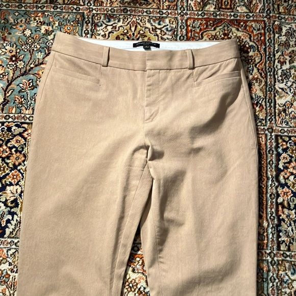 Size 6 Banana Sloan pants. - Picture 2 of 12